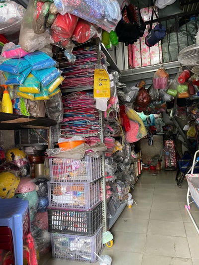 Sang mặt bằng + quán đồ gia dụng đang kinh doanh – vào bán ngay