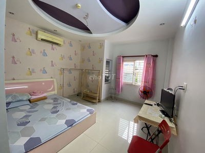 Cần cho thuê phòng hẻm đối diện ĐH Bách Khoa