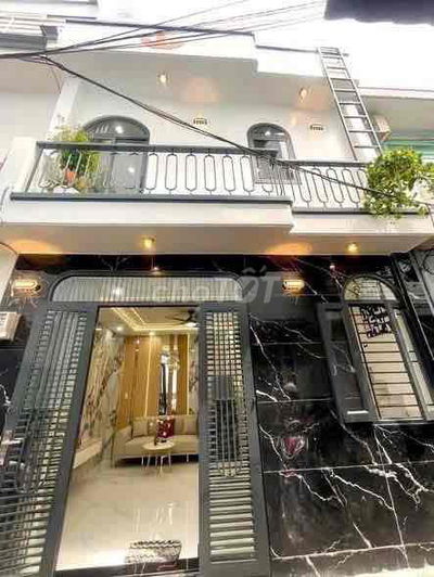 Cần tiền cho con đi du học cô Hoa cần bán gấp nhà Ngay KDC Gia Hòa - P