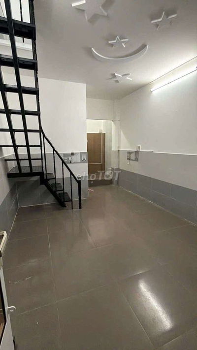 Bán Nhà Gần Đường Âu Dương Lân, 1 Trệt, 1 Lầu, Sổ Hồng, Chỉ Nhỉn 2 Tỉ