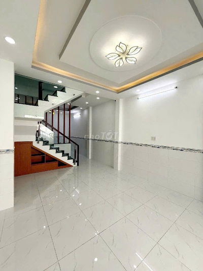 BÁN NHÀ HẺM BA GÁC ĐƯỜNG TRẦN THỊ TRỌNG 5 TỶ - 46 M2  -  SÁT ĐƯỜNG OTO