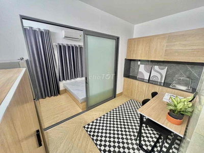 CĂN HỘ TÁCH BẾP CỬA SỔ NGAY SÂN BAY TÂN SƠN NHẤT NHÀ GA T3 TÂN BÌNH