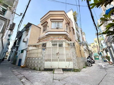 Phan Đình Phùng – Phú Nhuận
• Lô góc 2 mặt tiền hẻm – đầy ánh sáng