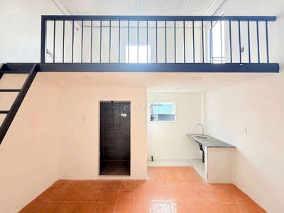 Phòng mới Song Hành quận 12 ,có gác sạch sẽ