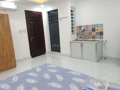 Phòng cho thuê đủ tiện nghi Q10 (Y hình-có thể vào ở ngay)