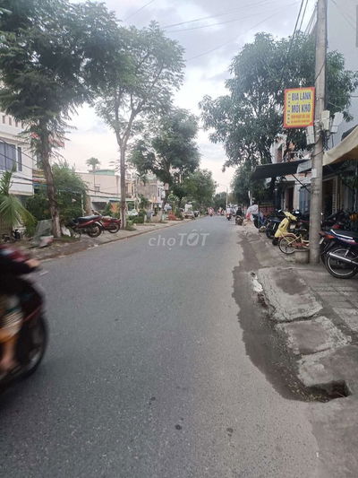 Đất mặt tiền Nguyễn Xuân Hữu, gần chợ Cẩm Lệ
Tuyến Đường Buôn Bán