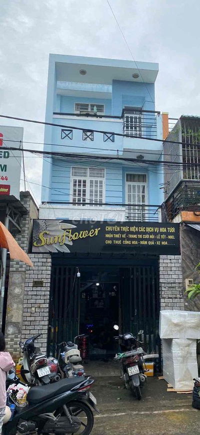 nhà mặt tiền KDC ở Bình Tân 4PN 3WC