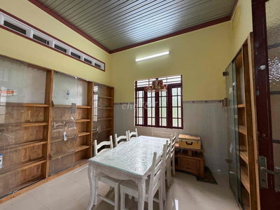 nhà hẻm Nguyễn lương bằng gần chợ, ngang 10m, chỉ 1 tỷ 800 triệu