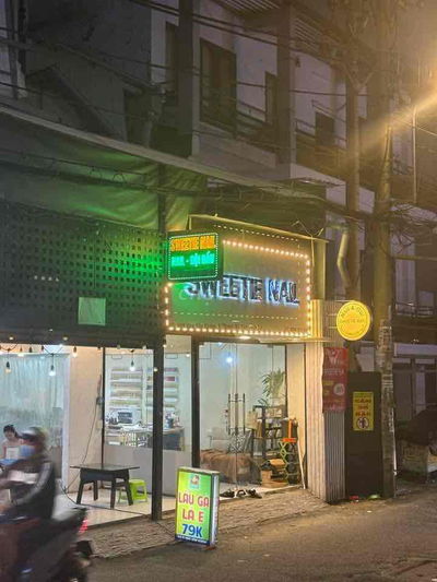 mặt bằng vip ngay góc 2 mt n.gia trí và u.v.khiêm,p25,b.thạnh ,12tr/th