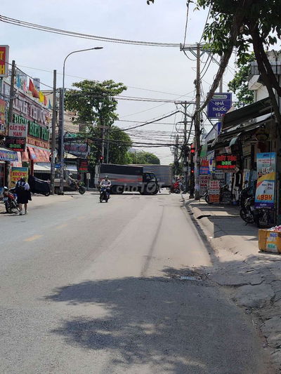 Mtkd đuờng bình trị đông gần đèn xanh đỏ 8*25m một trêt lầu