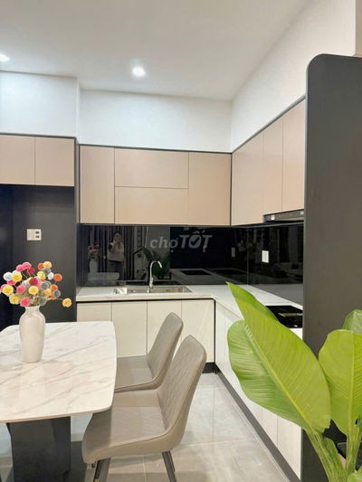 Bán nhà 2 tầng lô gốc Trưng Nữ Vương, sát cầu rồng, kiệt gần chỉ 40m.