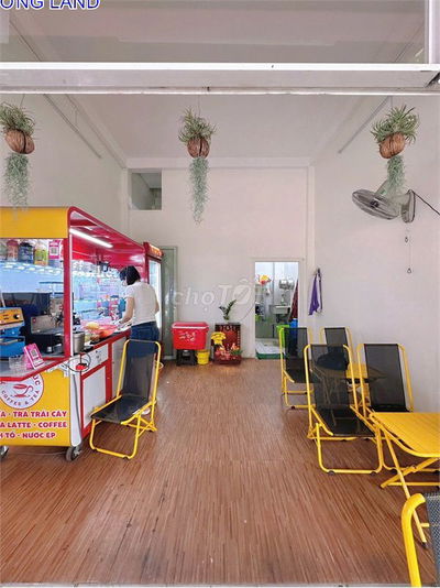 Bán nhà 3 Tầng, Mặt tiền Lê Khôi, gần Nguyễn Sơn, Kinh Doanh sầm uất