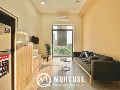 Cho thuê căn hộ gác lửng - ban công lớn - 3/2 Quận 10 thang máy 45m2