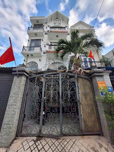 nhà 4 phòng ngù sẵn nội thất thạnh lộc q12