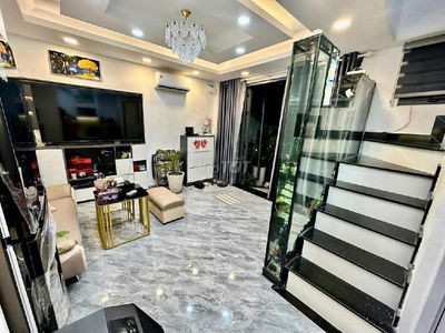 bán nhà hơn 60m2 3 tầng 3PN HXH Lâm Văn Bền quận 7, tặng full nội thất