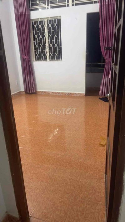 Cho Thue Phòng trọ mặt tiền Hoa Đào Phú Nhuận có Ban công