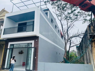 BÁN NHÀ 3 TẦNG QUẢNG TÂM, CÁCH TRUNG TÂM TP THANH HÓA 10 PHÚT ĐI XE