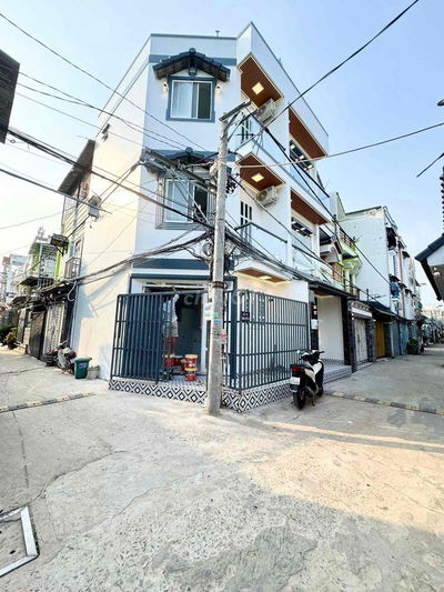 🚘🚘🚘BÁN NHÀ ĐẸP 2 LẦU - XE HƠI ĐẬU NGAY CỬA - MT HẺM - TT.NHÀ BÈ