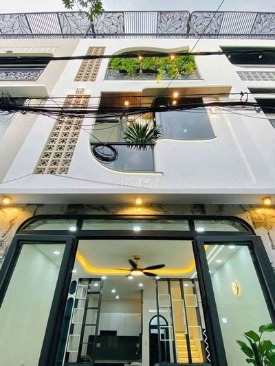 Nhà đẹp 44m2 đúc 3 lầu Ngay Trung tâm đường Phạm Văn Chiêu