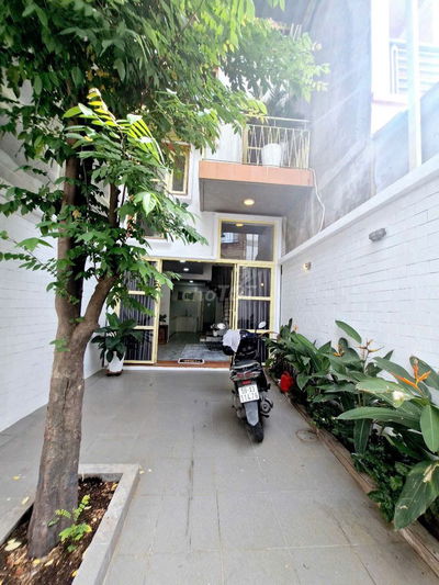 CHO THUÊ NHÀ NGUYÊN CĂN ĐƯỜNG LÊ VĂN VIỆT 1 TRỆT 2 LẦU FULL NỘI THẤT