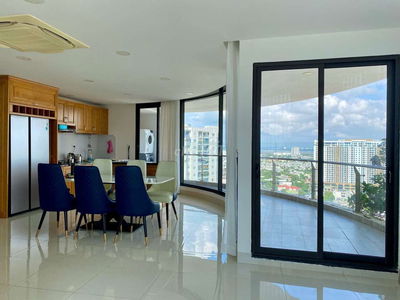 Cho thuê chung cư Gateway 3PN nội thất cao cấp 146m2 view đẹp