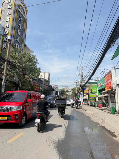 Bán Nhà Mặt Tiền Phạm Văn Chiêu (5.68mx28m)3 lầu 24.5tỷ Tam