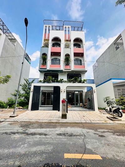 🔥SIÊU HOT_NHÀ HIỆN ĐẠI 5TẦNG CÁCH PHẠM VĂN ĐỒNG 50M_HẺM OTO QUAY ĐẦU🔥