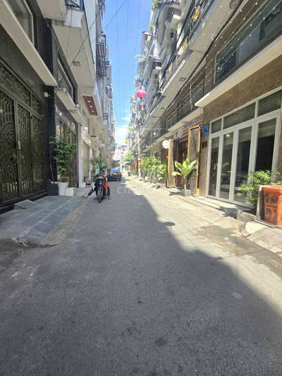 9,5T- 5 Tầng nhà khu đồng bộ thông dân trí cao đường Phạm Văn Bạch