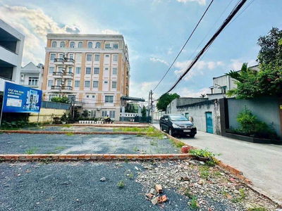 Đất Phạm Văn Đồng - Trục đường ít lô bán - 73m2 - Ngang 5.5 Đc Xây 5T