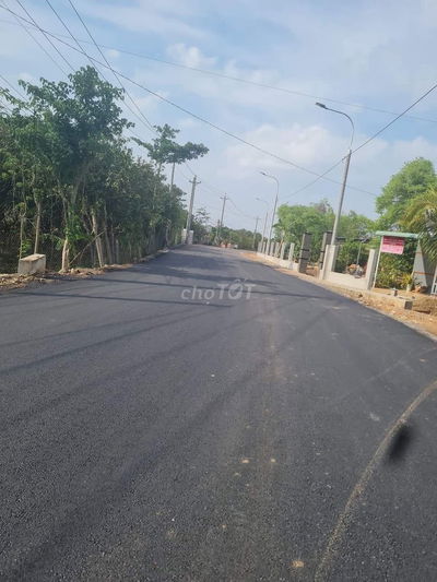 Chính chủ bán đất mặt tiền đường nhựa Xuân Lộc