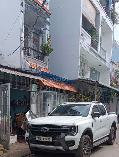 Nhà 3 tầng, hẻm ô tô 6m, gần Viettinbank Phan Huy Ích.