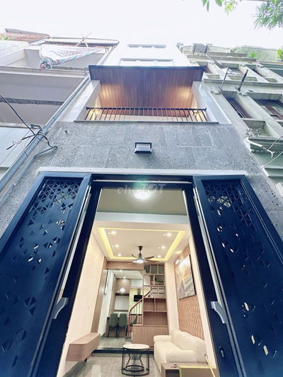 Bán nhà mới Thanh Nhàn 42m², lô góc, ngõ 3 gác, cách mặt phố 50m.