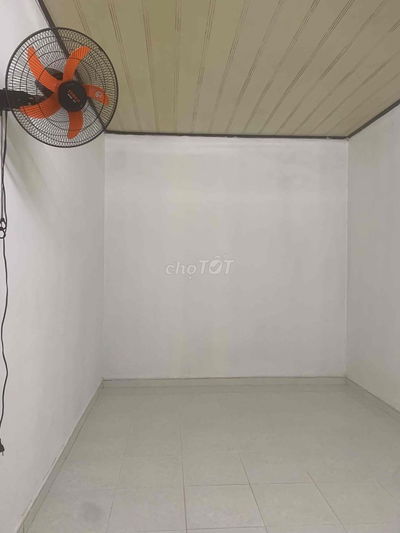 cho thuê phòng đơn, 1 người ở, đối diện cv lê thị riêng