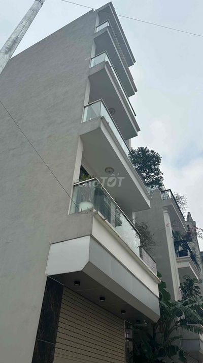 -Nhà Đẹp Lai Xá -Kim Chung 38m -5 Tầng - -Nhỉnh 8 Tỷ !Nội Thất Đẹp ! -