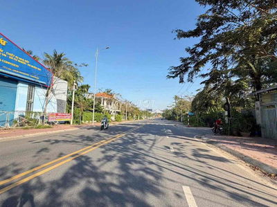 ĐẤT MẶT TIỀN LÊ CHÍ DÂN DT82m2 sát Chợ Bến Thế 2km Sổ sẵn giá ngộp