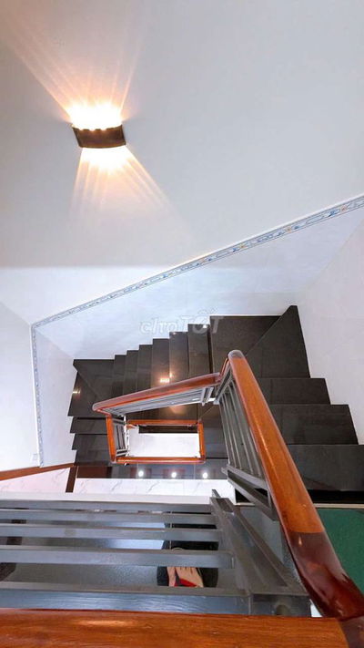 Cẩn cho thuê nhà 4pn 5wc , 56m