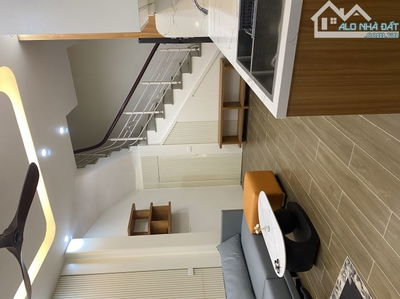 Bán nhà Nguyễn Chính. SDCC. 5.7 tỷ, không Quy hoạch