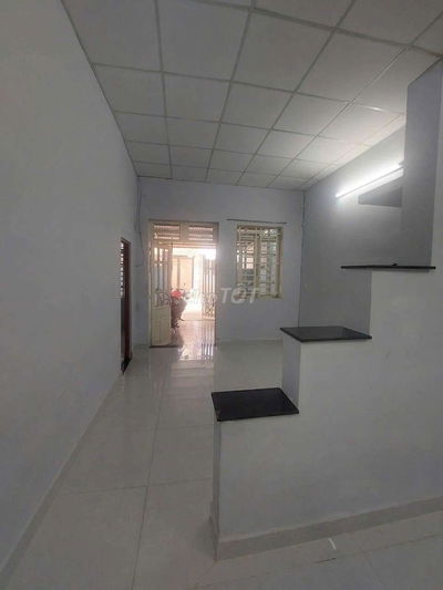 Cho thuê nhà tl gần ngã tư ga 2p ngủ 2wc giá 6tr5