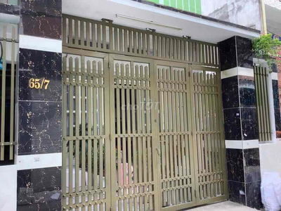 Phòng trọ 15m2 đường Tân Kỳ Tân Quý, Q. Tân Phú