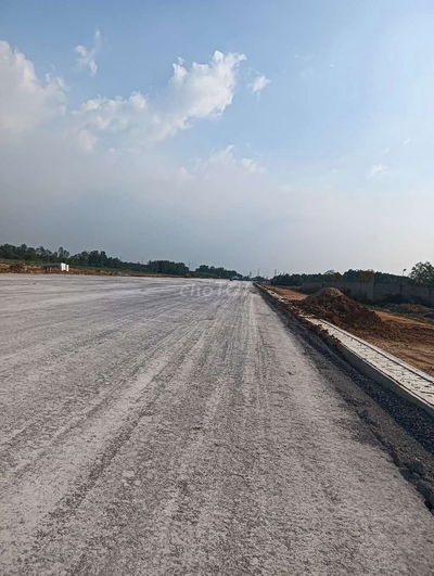 Đất Vĩnh Thanh ( Phước An mới) , gần đường Vành Đai 3. 1000m . 4.2Tỷ