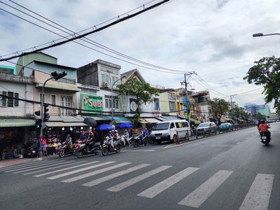 Cho thuê nhà góc cực kỳ đẹp vị trí siêu vip ah