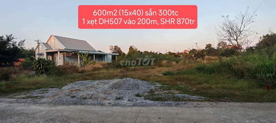 600m2 (15x40) sẵn 300tc, 1 xẹt DH507 vào 200m, SHR 1ty2 TP. HCM mới