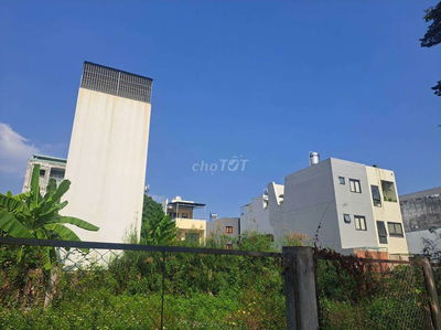 Đất xây biệt thự ngang 20m Đường nhựa có lề.Phú Hữu.Q9