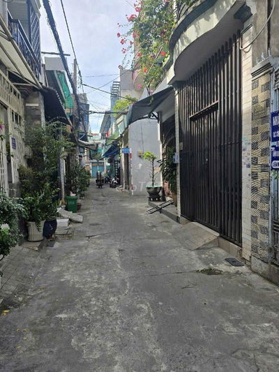 Nhà hẻm, 4x10 (có sân 20, tổng DT là 60), 2 PN, Thạch Lam/Tân Phú.