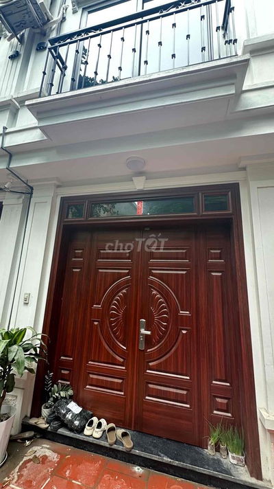 Nhà Đẹp Đón Tết -Đại Tự -Kim Chung -32m-5 Tầng -Nhỉnh 5 Tỷ.