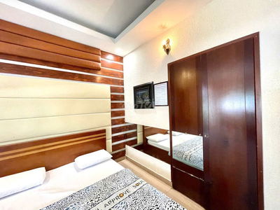 Phòng  ban công Thang  Máy Full nội thất