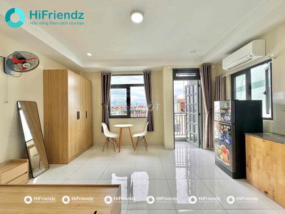 Căn Hộ Ban Công Full Nội Thất Ở Ngã tư MK, Bình Thái, Xa lộ HN, Metro