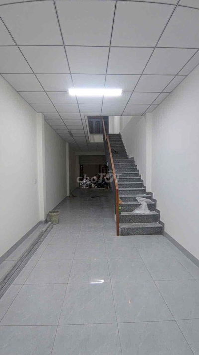 Cho thuê mặt băngc mới gần trung tâm Ngã 6 , Chùa bà chỉ 16triệu