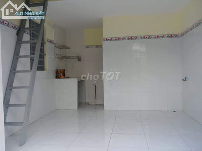 phòng trọ 24m2 mới gần ngã tư Giếng Nước vũng