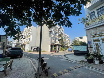 Ngay cầu, sát mặt tiền Tân Kỳ Tân Quý, hxh, nhà mới vào ở ngay